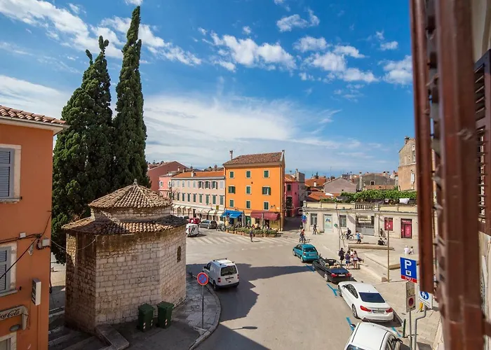 Lux Διαμέρισμα Ρόβινι